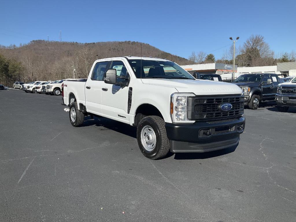 new 2024 Ford F-350 car, priced at $61,195