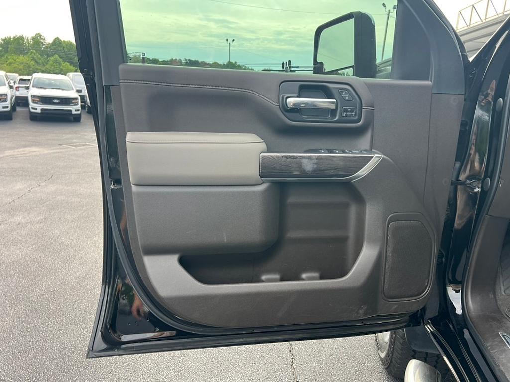used 2022 Chevrolet Silverado 2500 car, priced at $50,241