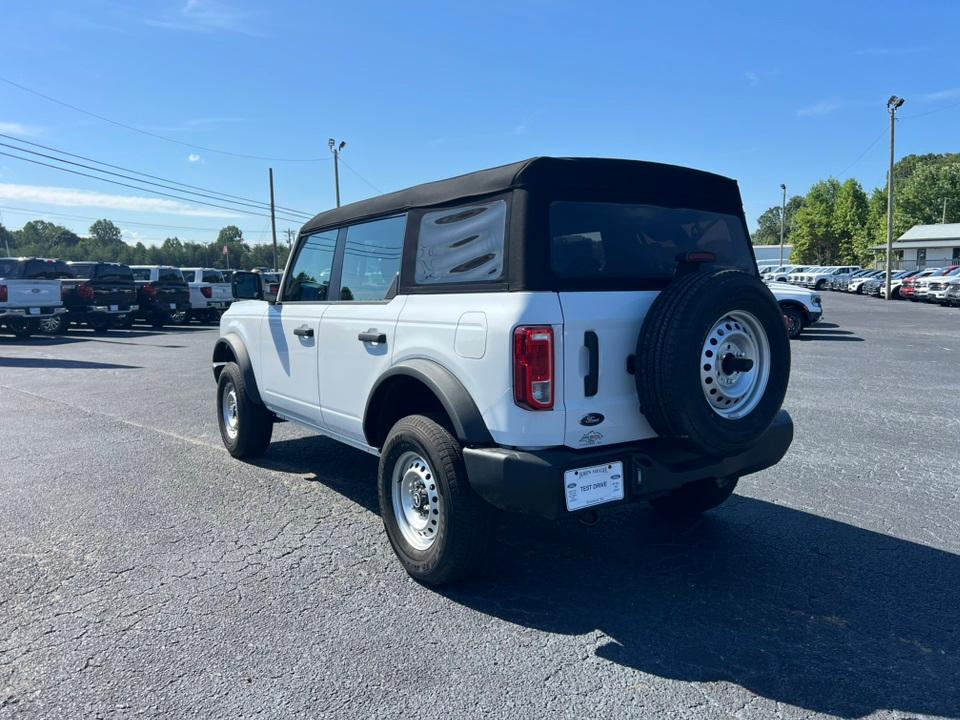 new 2025 Ford Bronco car, priced at $35,885
