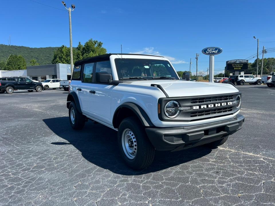 new 2025 Ford Bronco car, priced at $35,885