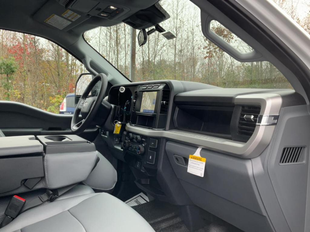 new 2024 Ford F-350 car, priced at $49,855