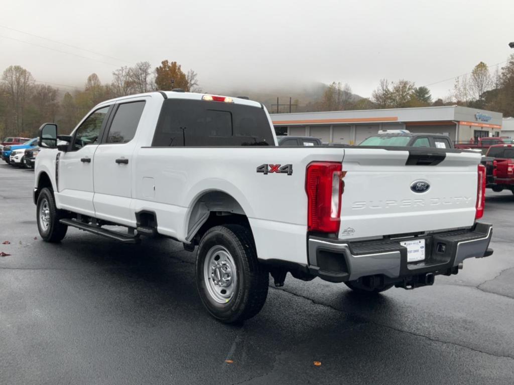 new 2024 Ford F-350 car, priced at $49,855