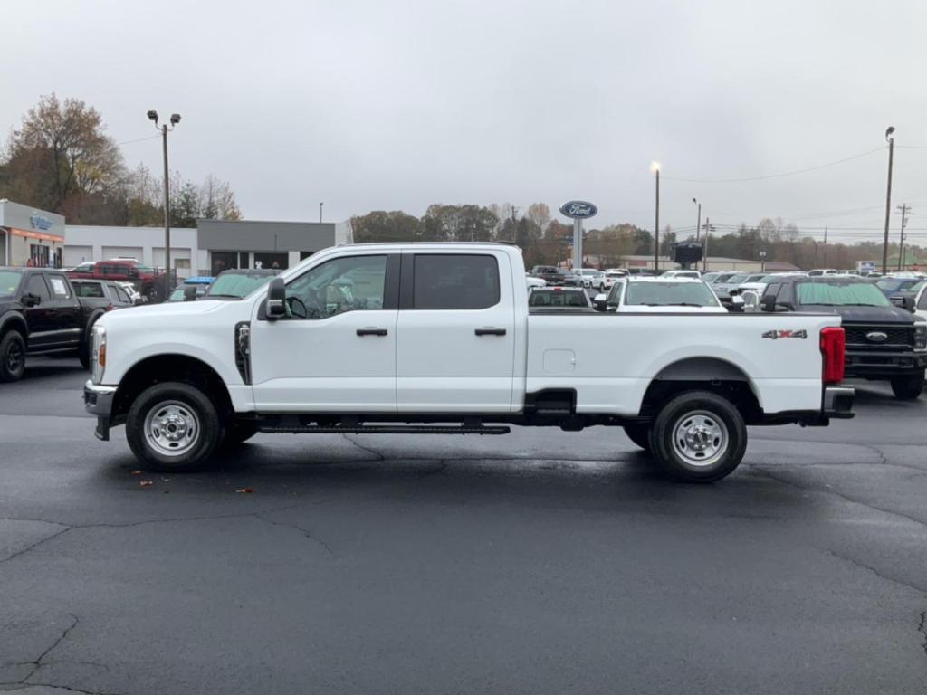 new 2024 Ford F-350 car, priced at $49,855