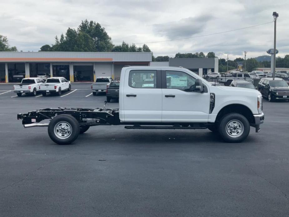 new 2024 Ford F-250 car, priced at $47,570