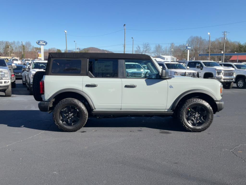 new 2024 Ford Bronco car, priced at $47,045