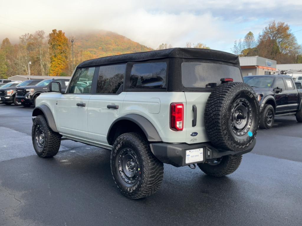 new 2024 Ford Bronco car, priced at $47,960