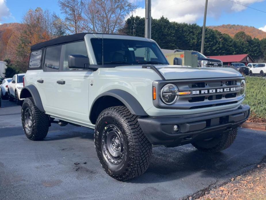 new 2024 Ford Bronco car, priced at $44,460