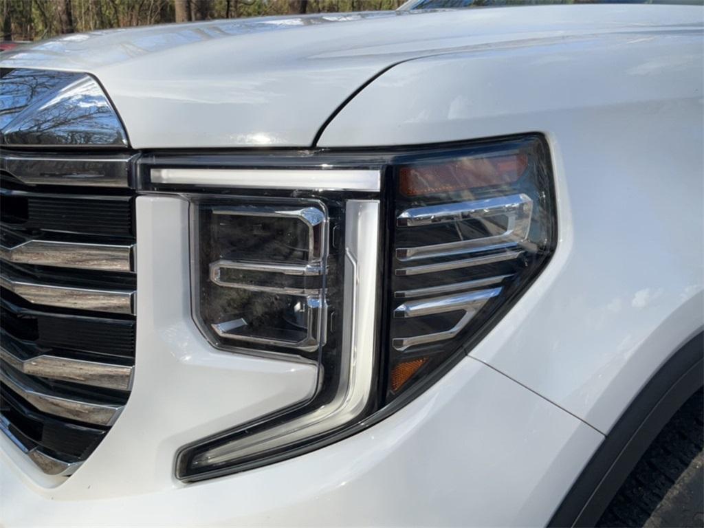 used 2022 GMC Sierra 1500 car, priced at $45,899