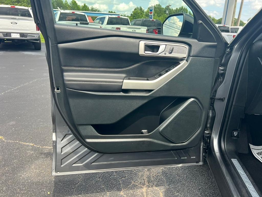 used 2023 Ford Explorer car, priced at $40,997