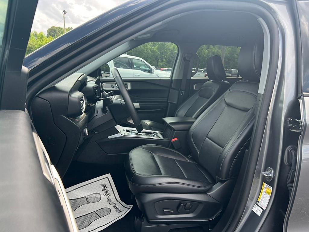 used 2023 Ford Explorer car, priced at $40,997