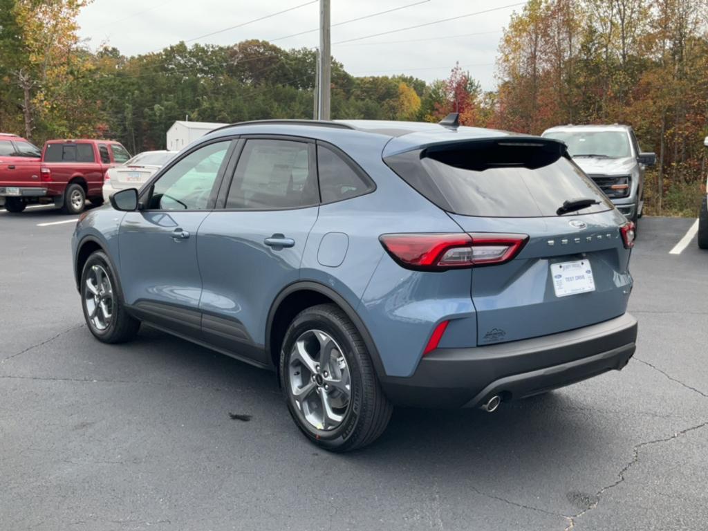 new 2025 Ford Escape car, priced at $33,480