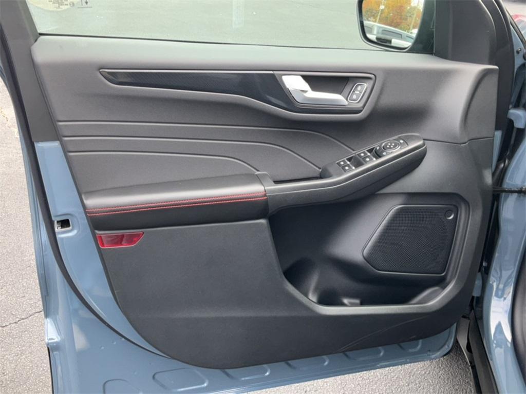 new 2025 Ford Escape car, priced at $31,214