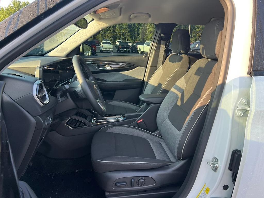 used 2025 Chevrolet TrailBlazer car, priced at $24,589