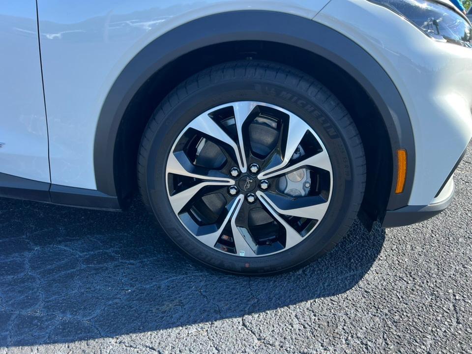 new 2025 Ford Mustang Mach-E car, priced at $33,085