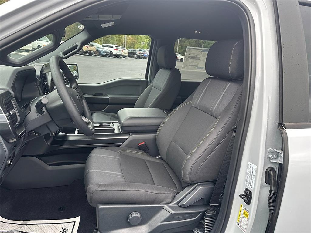 new 2025 Ford F-150 car, priced at $44,990