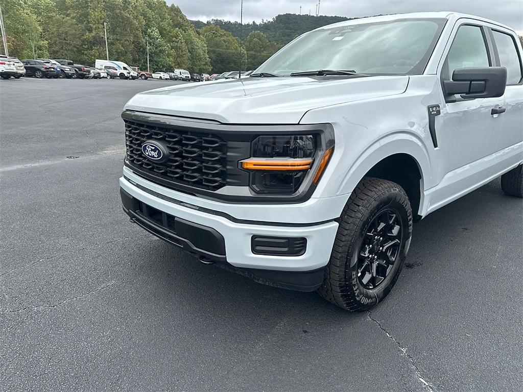 new 2025 Ford F-150 car, priced at $44,990