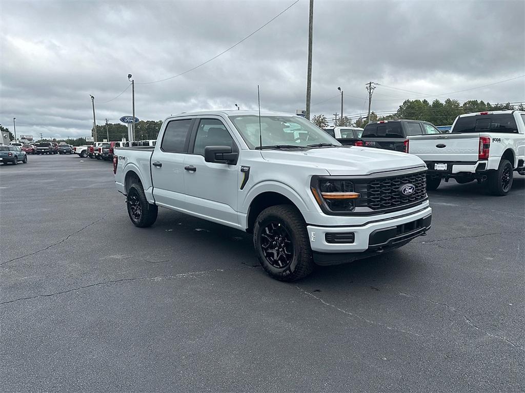 new 2025 Ford F-150 car, priced at $44,990