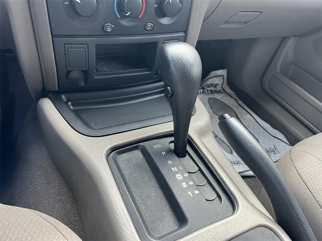 used 2004 Jeep Grand Cherokee car, priced at $4,989