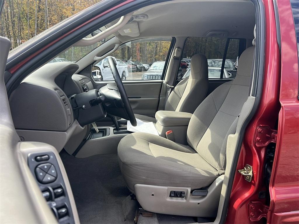 used 2004 Jeep Grand Cherokee car, priced at $4,989