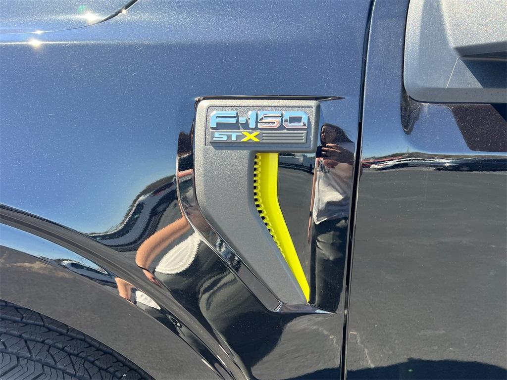 new 2025 Ford F-150 car, priced at $48,697