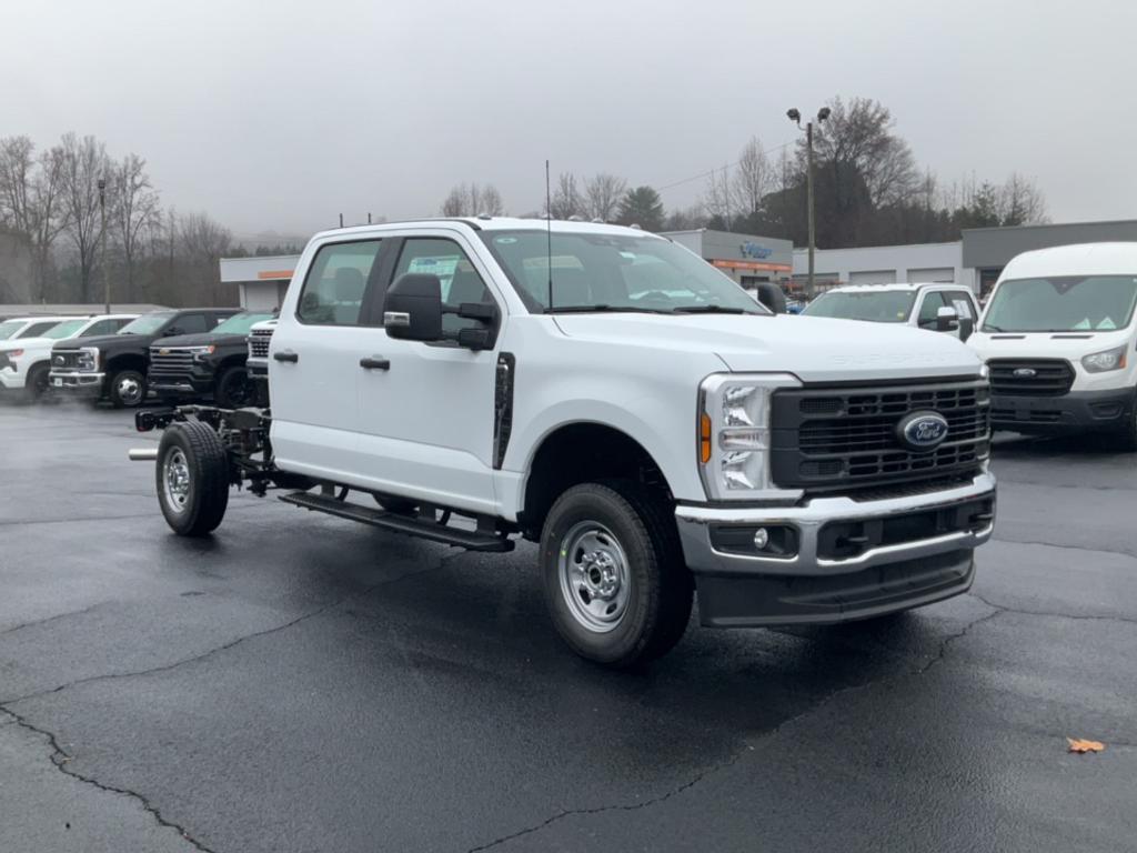 new 2024 Ford F-250 car, priced at $47,570