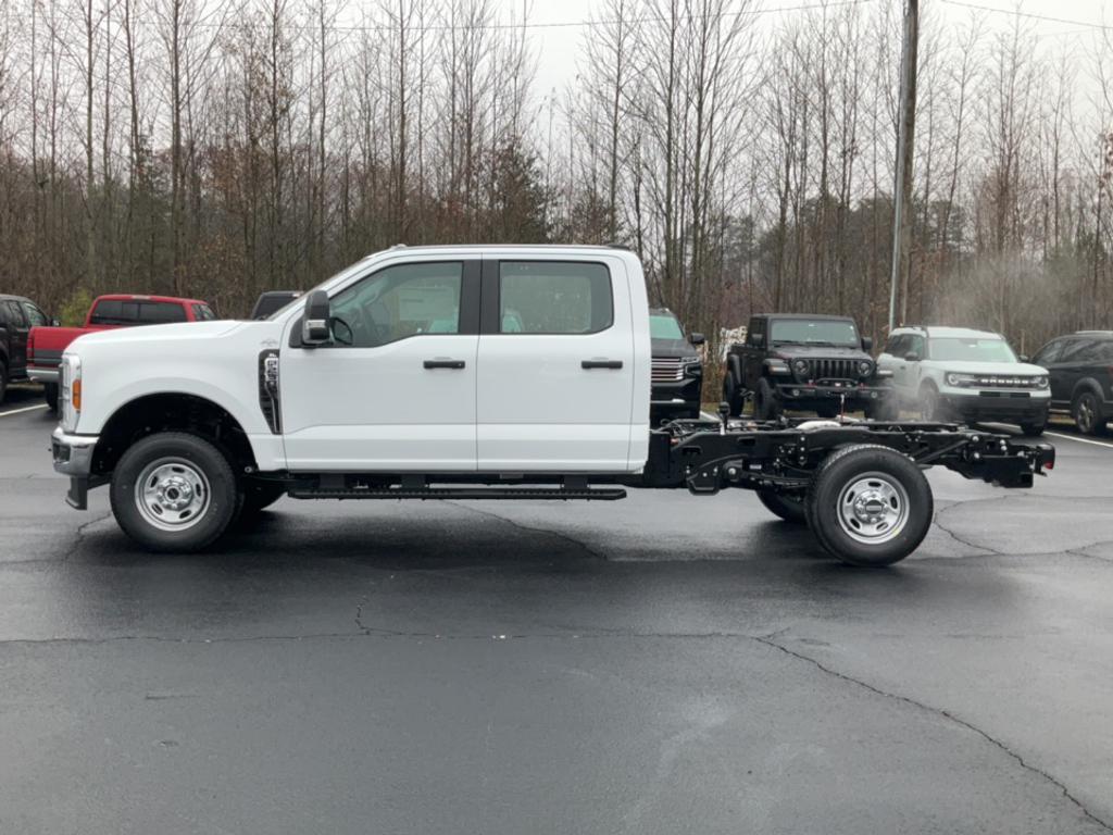 new 2024 Ford F-250 car, priced at $47,570