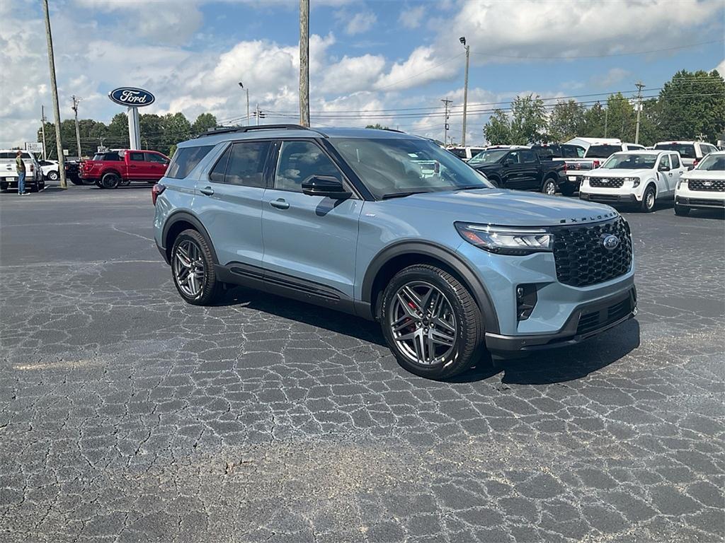 new 2025 Ford Explorer car, priced at $42,625