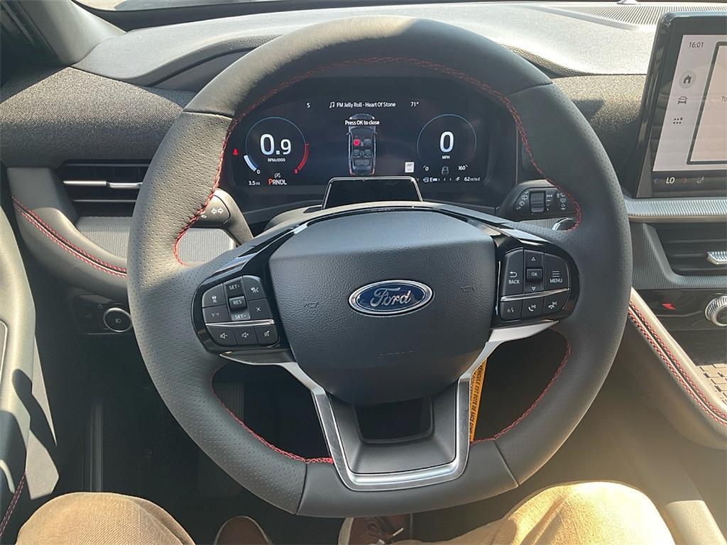 new 2025 Ford Explorer car, priced at $42,625