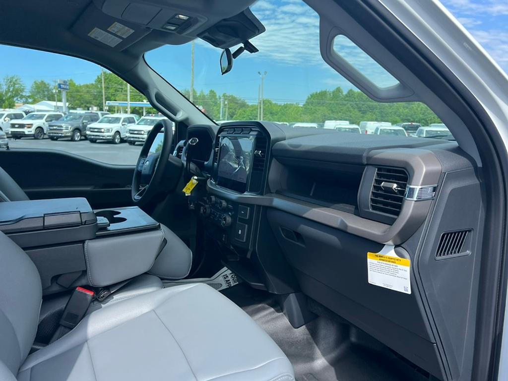 new 2024 Ford F-150 car, priced at $44,340