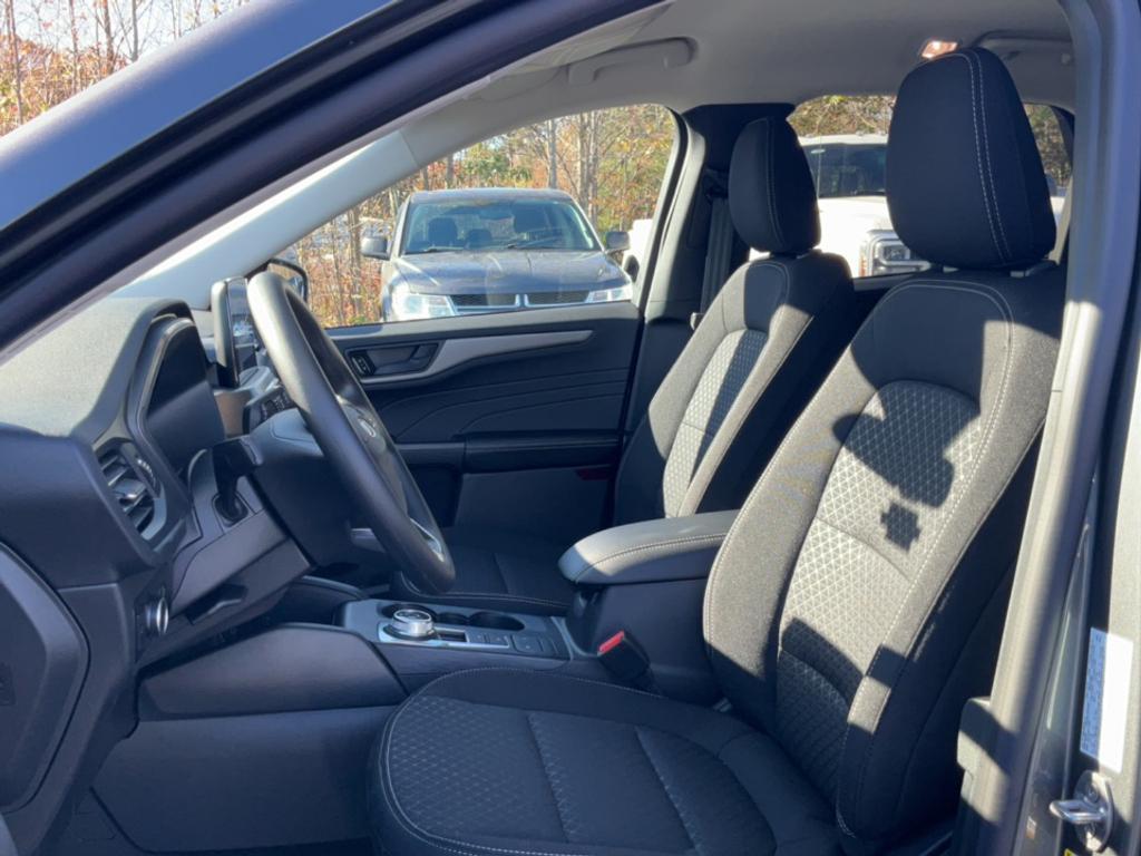 new 2025 Ford Escape car, priced at $30,485