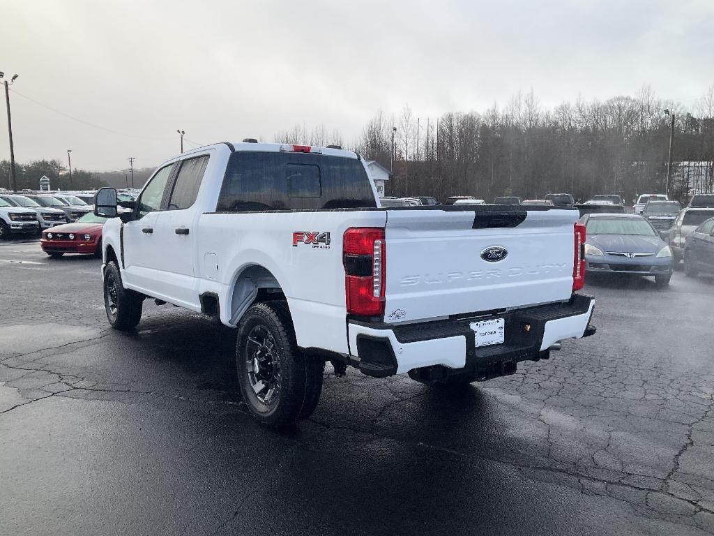 new 2025 Ford F-250 car, priced at $61,590