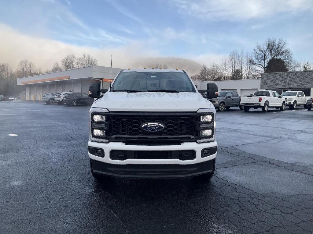 new 2025 Ford F-250 car, priced at $61,590