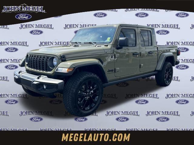 used 2025 Jeep Gladiator car, priced at $38,897