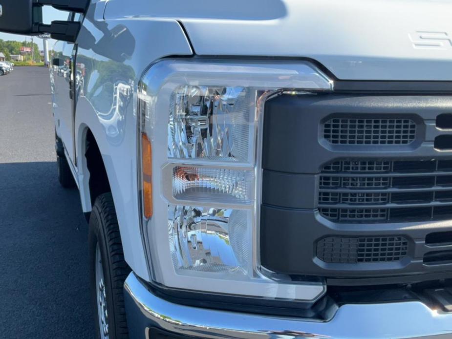 new 2024 Ford F-250 car, priced at $43,155