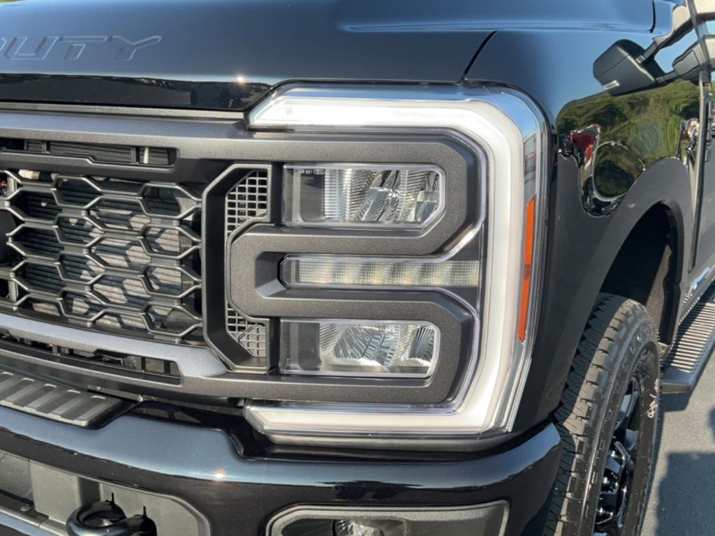 new 2024 Ford F-250 car, priced at $65,610