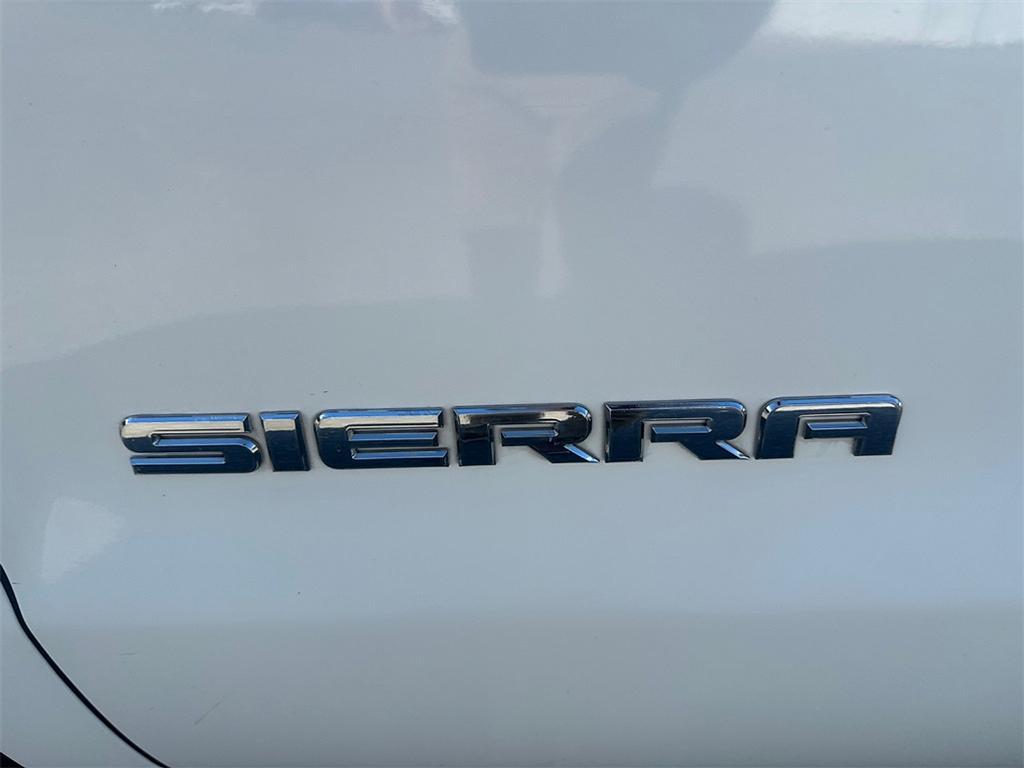 used 2015 GMC Sierra 1500 car, priced at $12,976