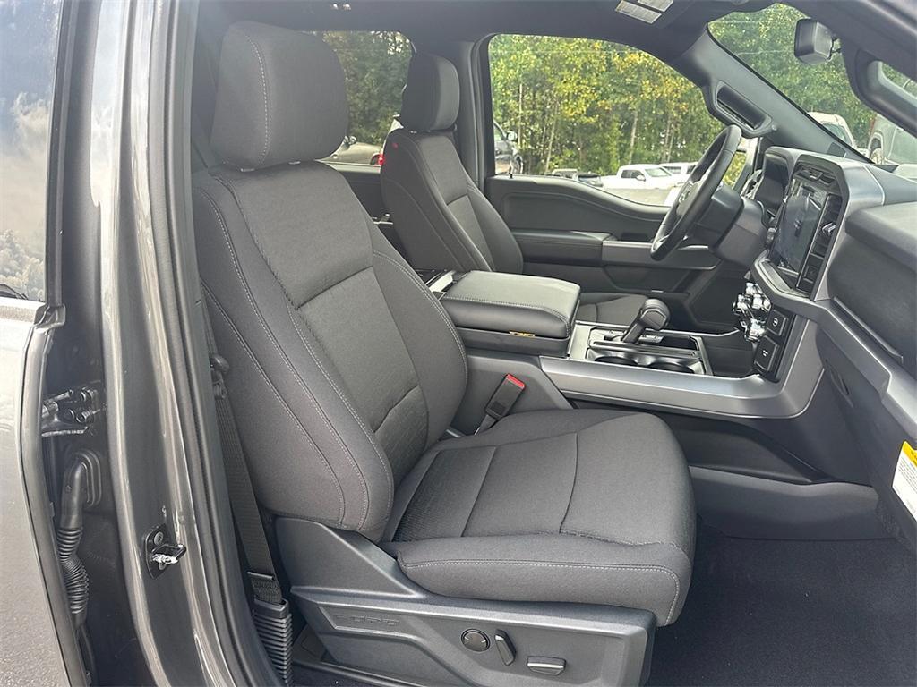 new 2025 Ford F-150 car, priced at $55,730