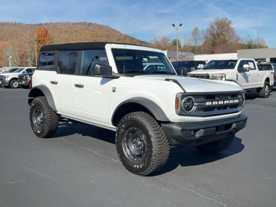 new 2024 Ford Bronco car, priced at $44,165