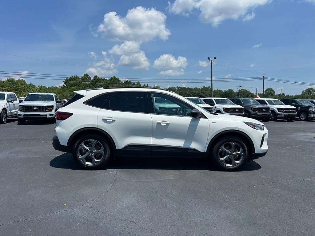 new 2025 Ford Escape car, priced at $30,320