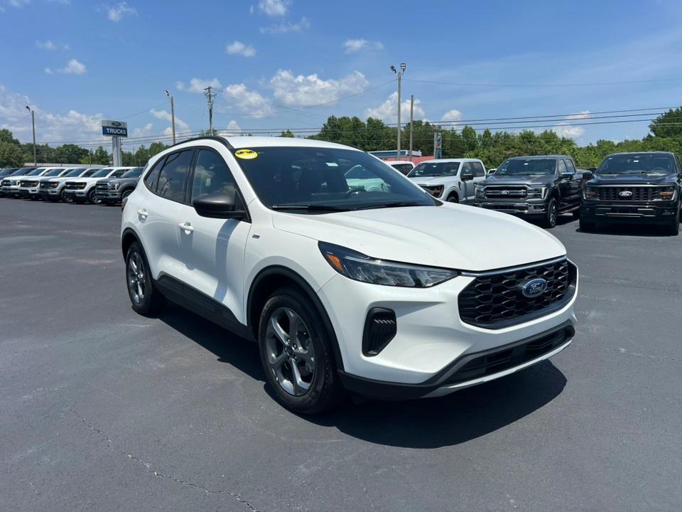 new 2025 Ford Escape car, priced at $26,820