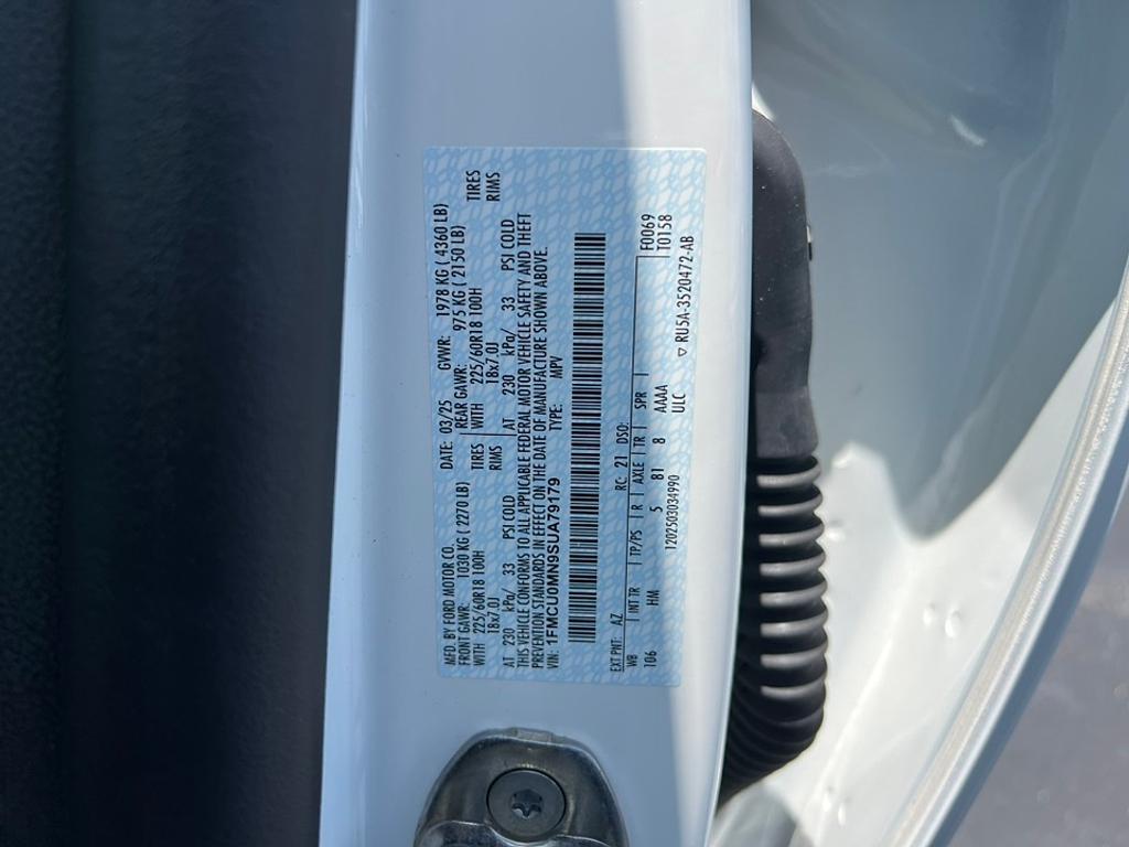 new 2025 Ford Escape car, priced at $30,320
