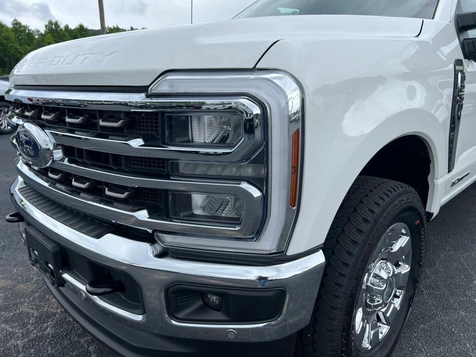 new 2025 Ford F-250 car, priced at $92,700