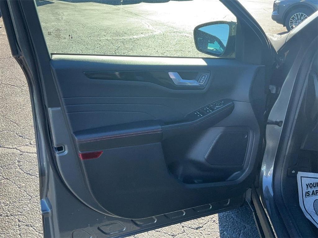 new 2025 Ford Escape car, priced at $28,570