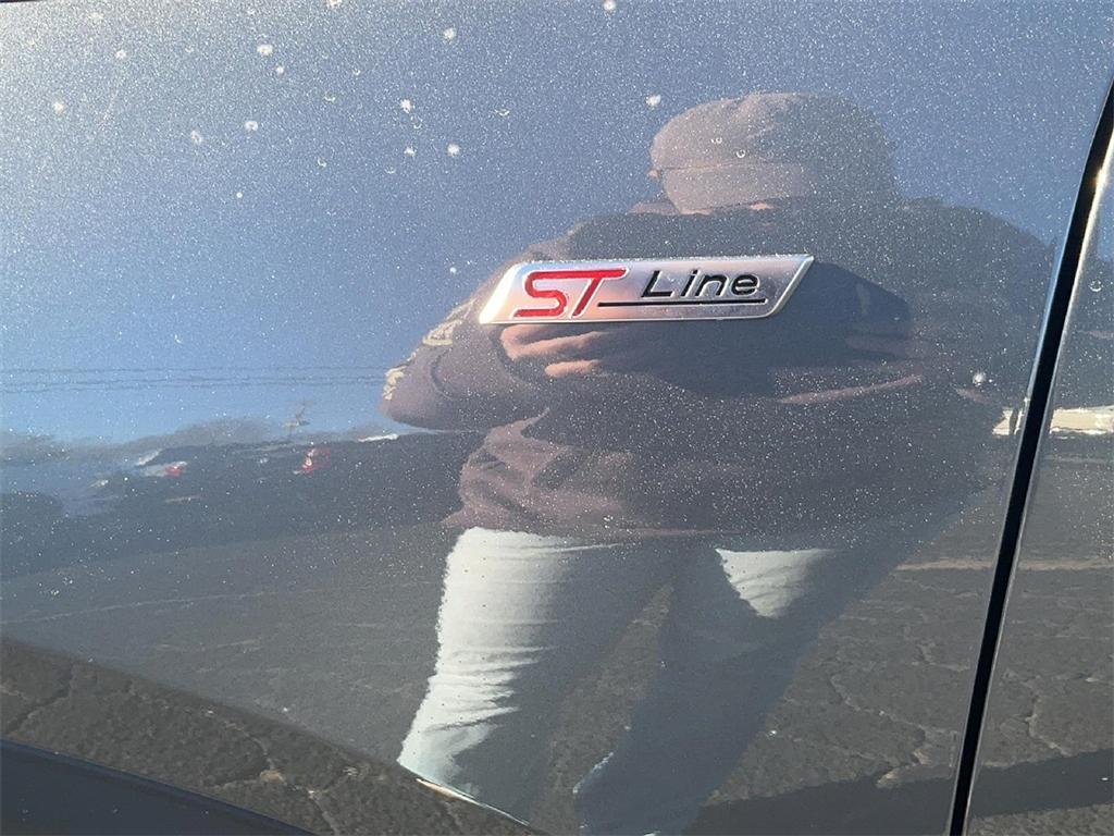 new 2025 Ford Escape car, priced at $28,570