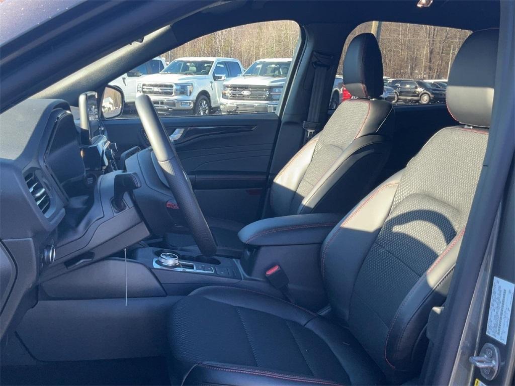 new 2025 Ford Escape car, priced at $33,502