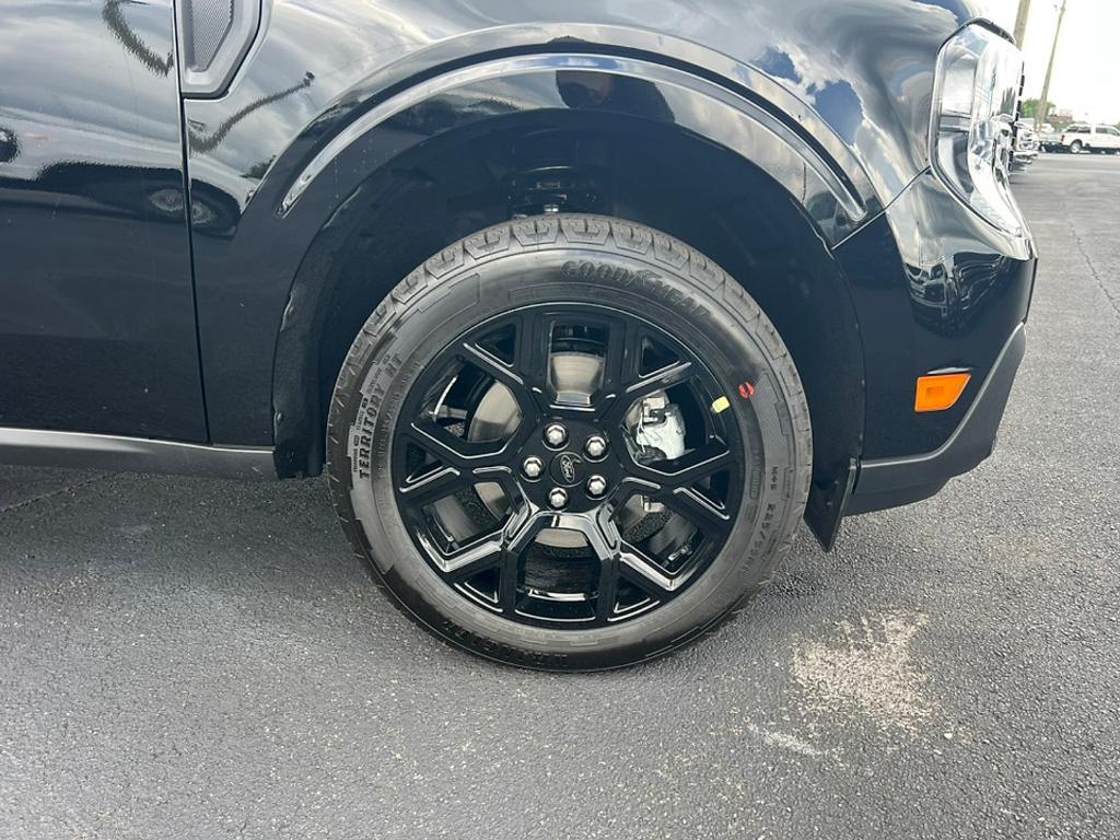 new 2025 Ford Maverick car, priced at $31,782