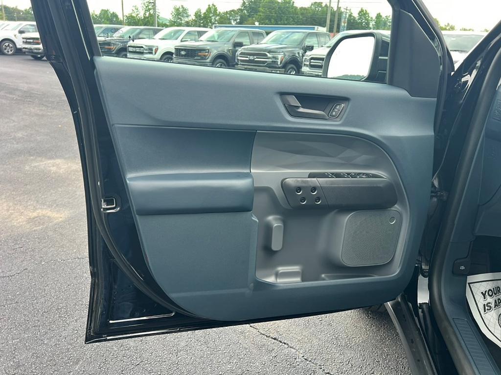 new 2025 Ford Maverick car, priced at $31,782