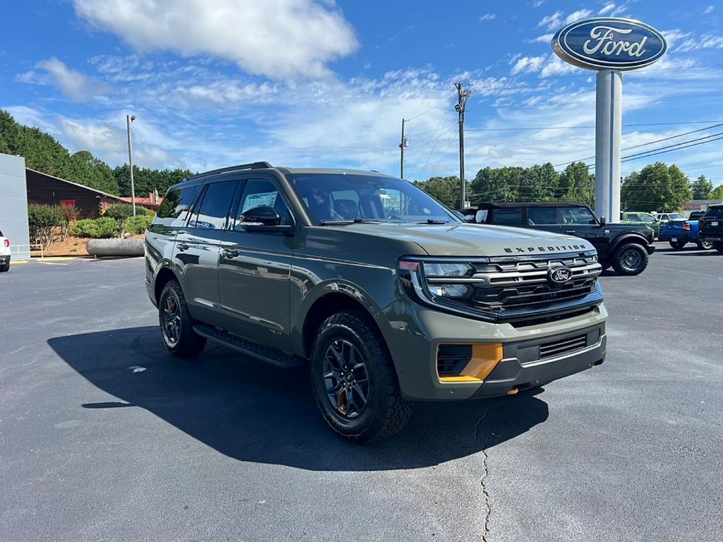 new 2025 Ford Expedition car, priced at $84,520