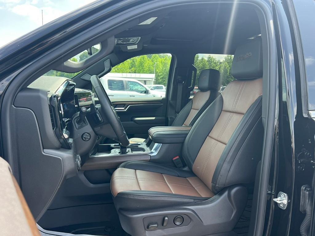 used 2025 Chevrolet Silverado 1500 car, priced at $64,999