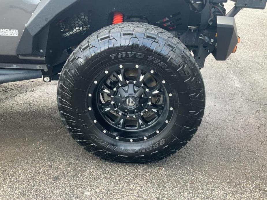 used 2018 Jeep Wrangler Unlimited car, priced at $22,920